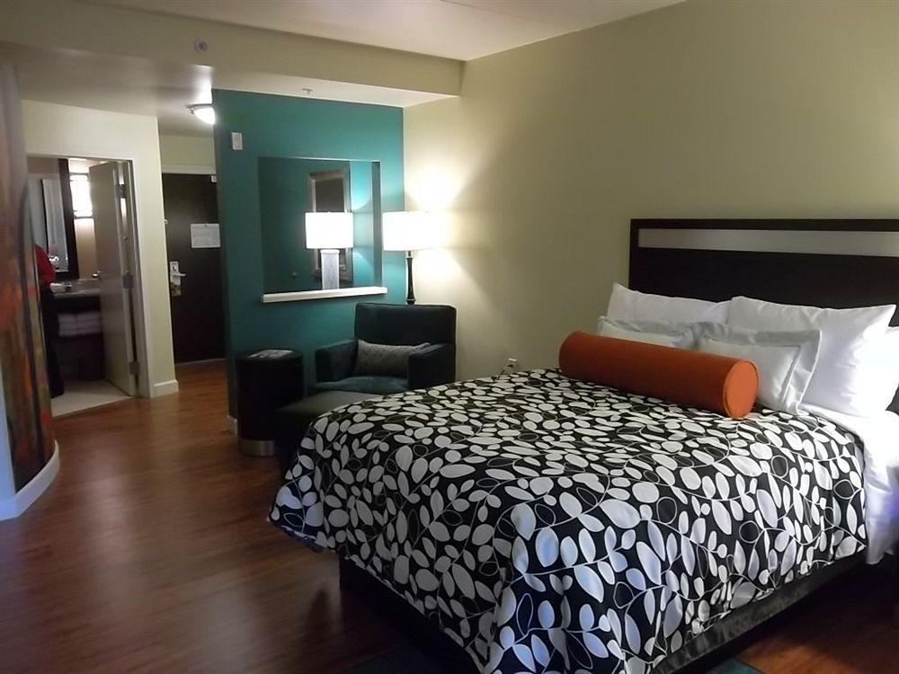 Hotel Indigo Atlanta Airport College Park By Ihg Экстерьер фото